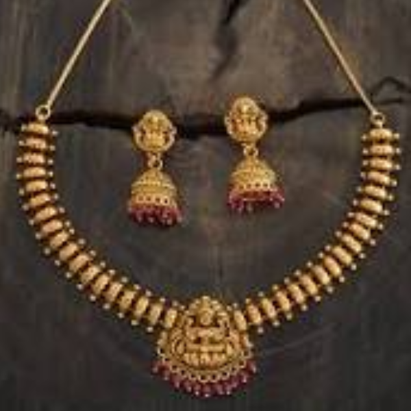 Elegance Necklace Set